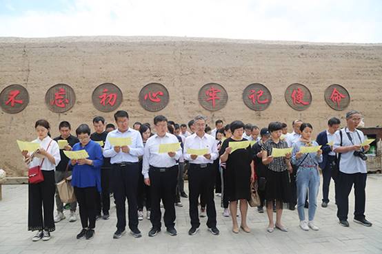 http://jyt.gansu.gov.cn/group1/M00/01/DF/CrTnEF0RzyaAG2JoAANrwISZiPo498.jpg